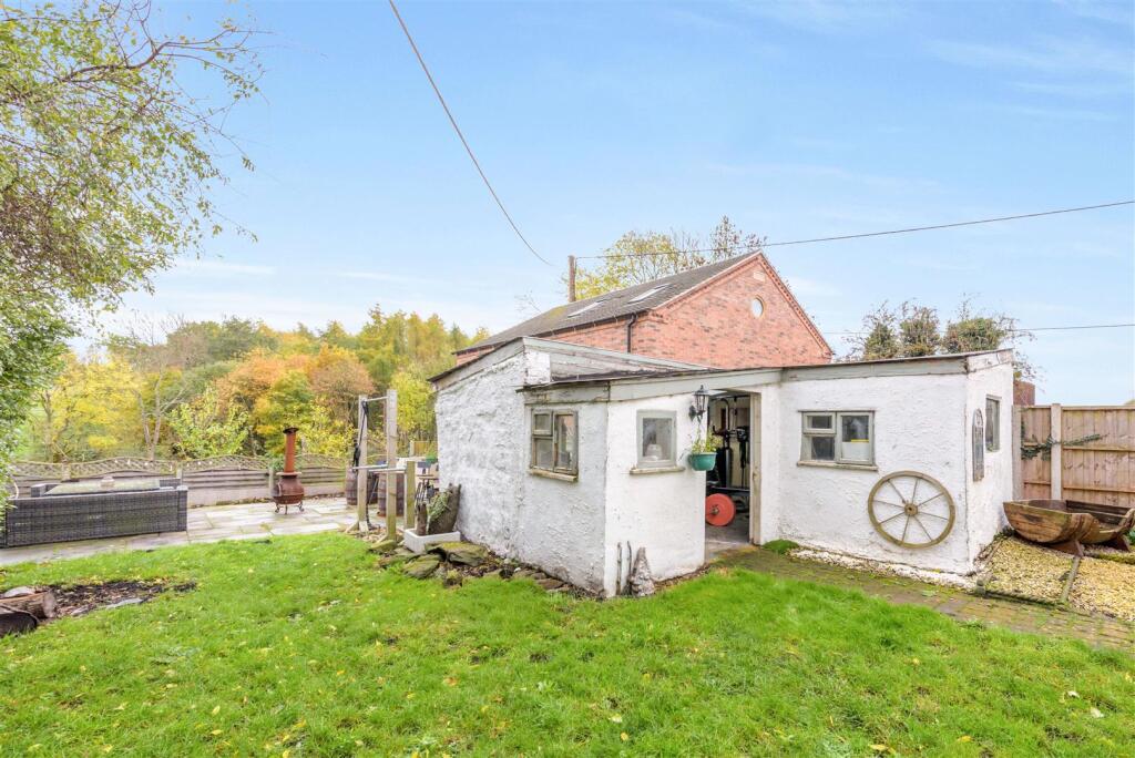 111 Limby Hall Lane, Swannington