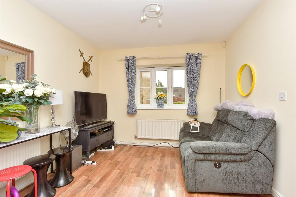 Kitchen/ Living Area