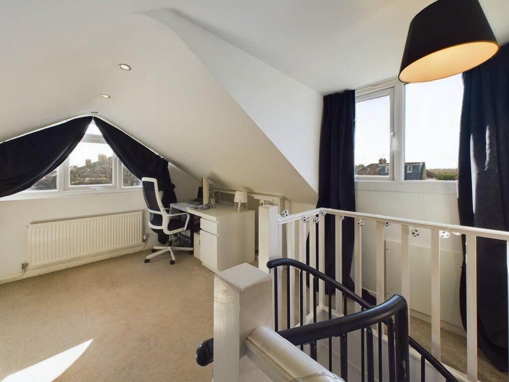 CAM02854G0-PR0318...