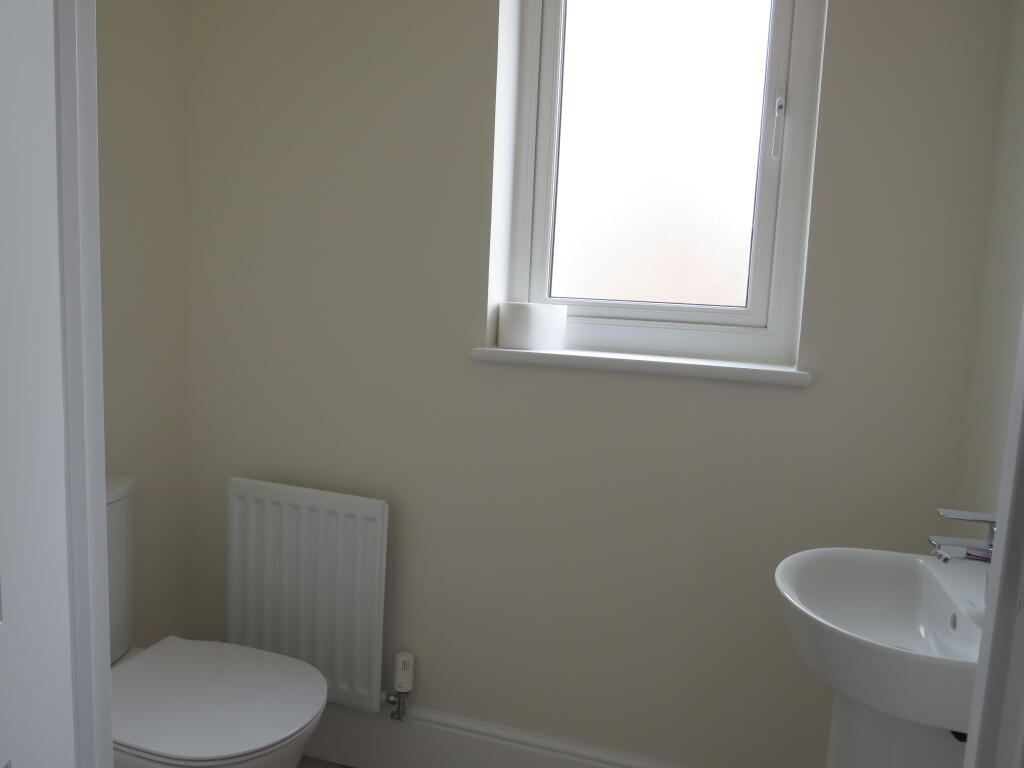 Cloakroom/wc