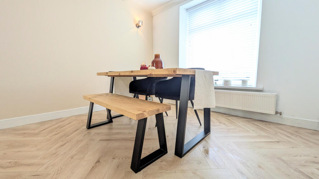 PXL_20250904_085107256.MP~2