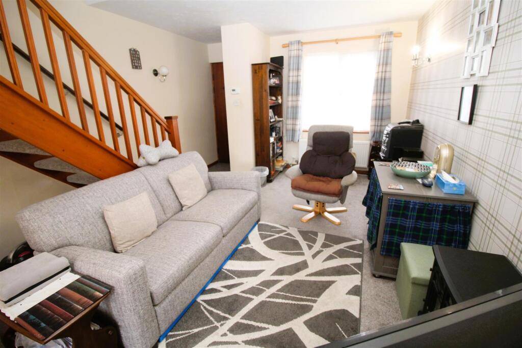 lounge .JPG