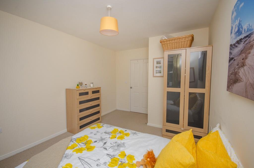 Bedroom two pic 3.jpg