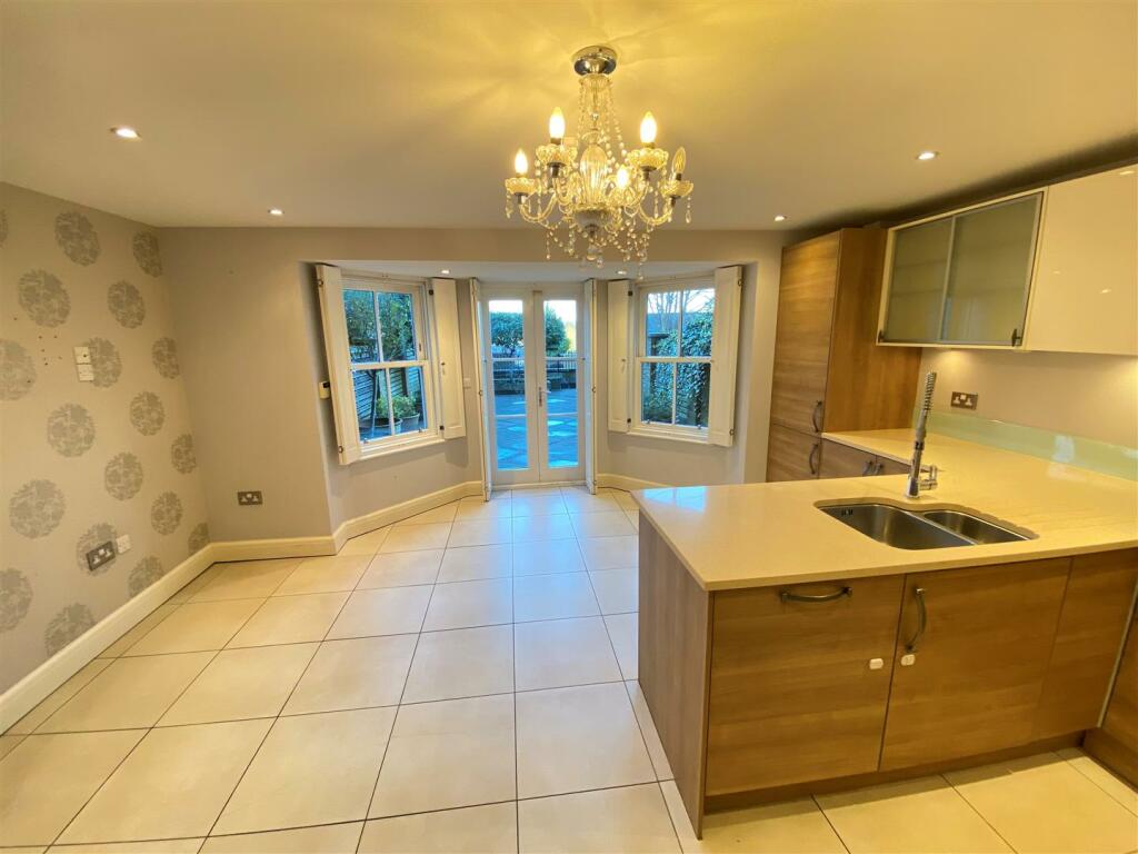 12aTorringtonKitchen.jpg