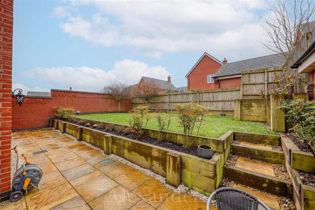 10 Meadow Hill Lane-03.jpg