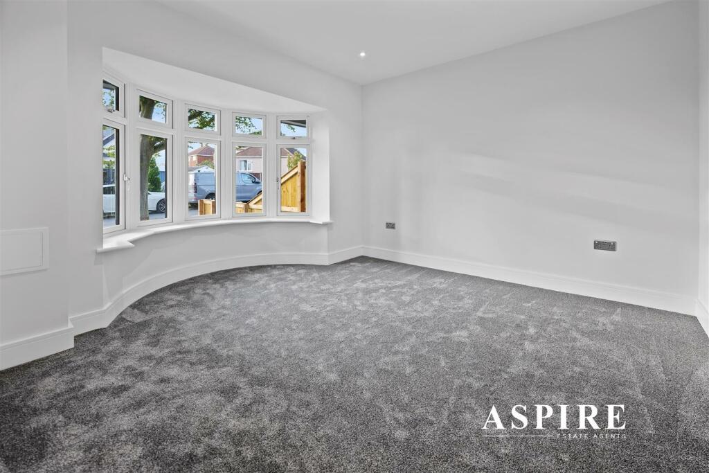 Aspire Estate Agents25.jpg