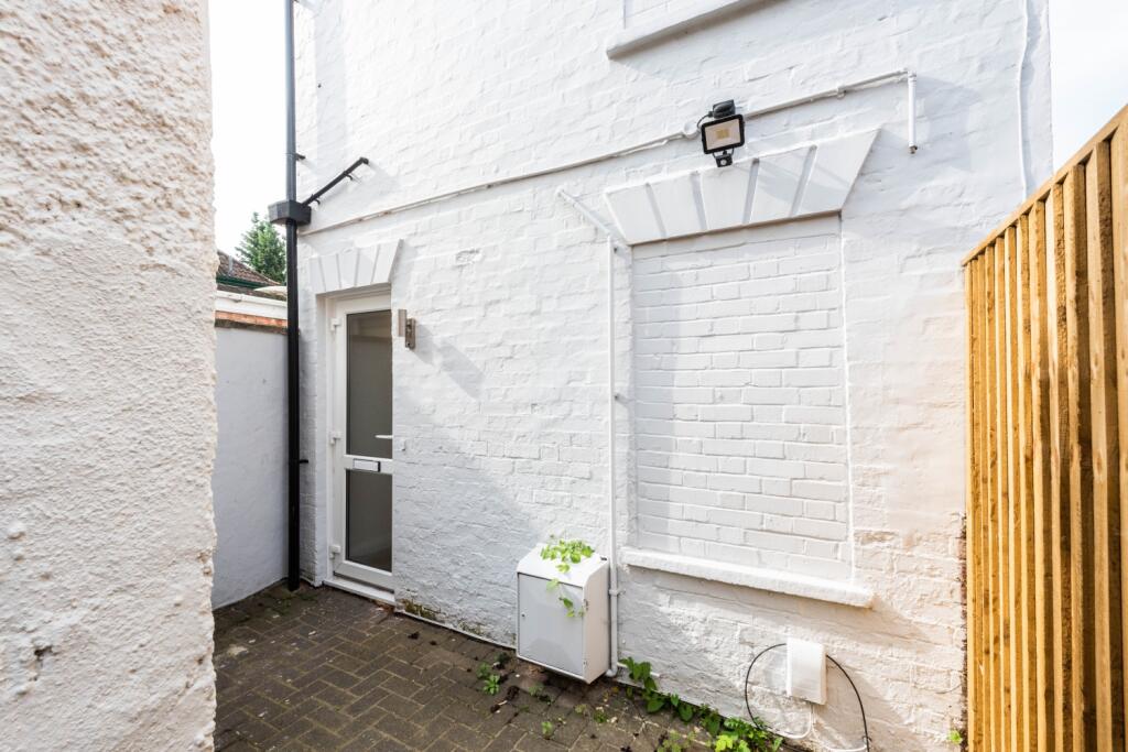 188 Abingdon Road High-14