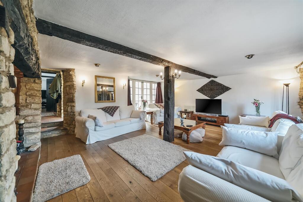 Walnut Tree Cottage, 35-36 Tathall End, Hanslope (