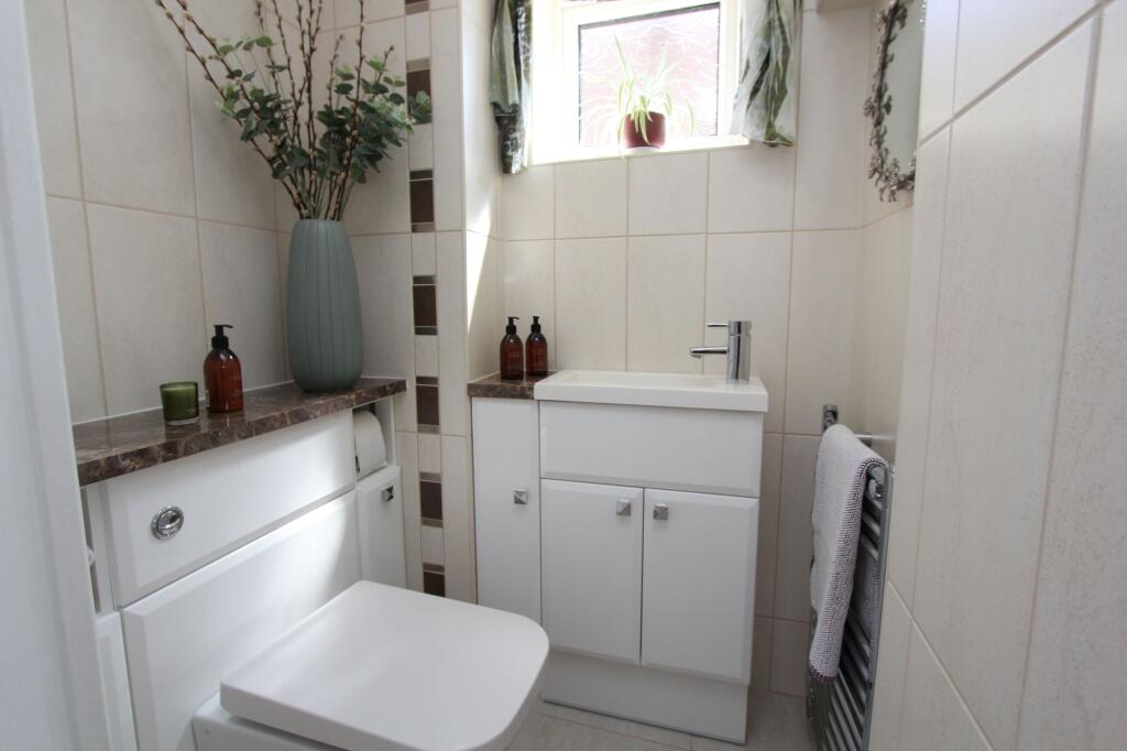 Cloakroom/WC