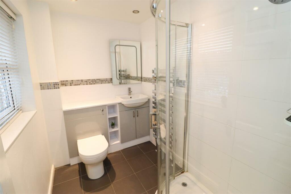 En Suite Shower Room