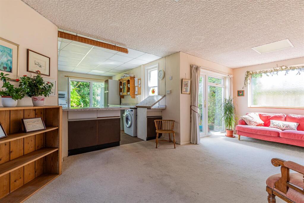 Highfield Road 5-31.jpg