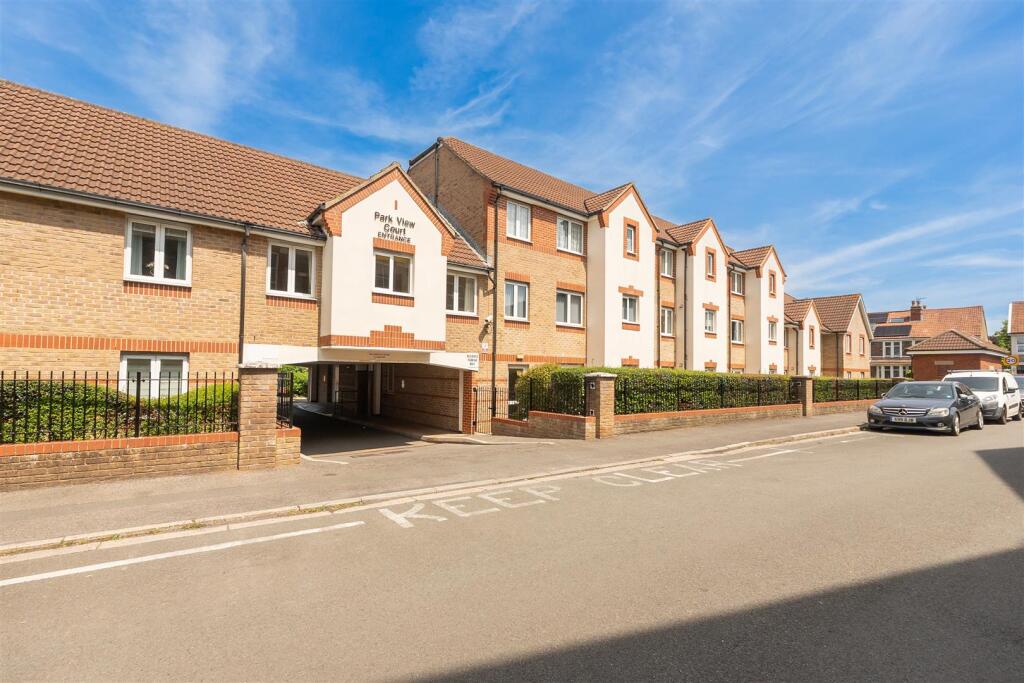 Flat-54-Park-View-Court-BS16-5HG-27.jpg