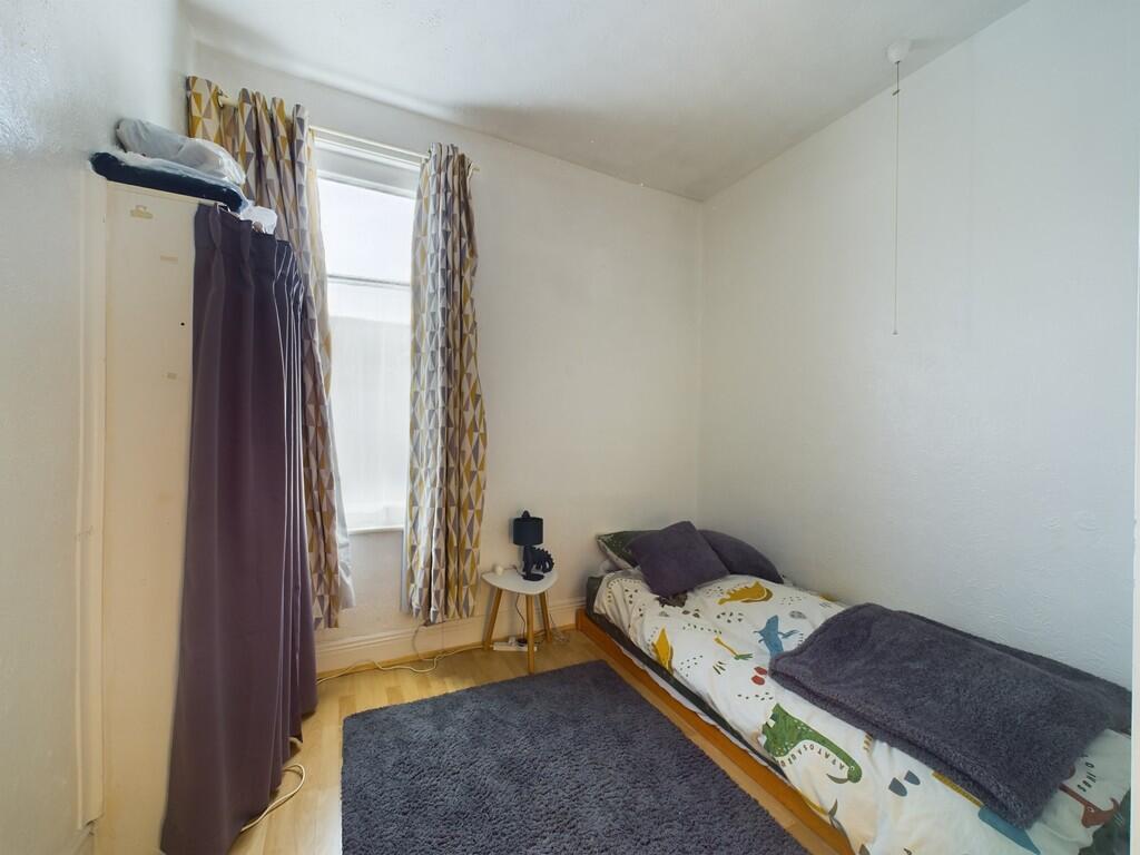 CAM02089G0-PR0393...