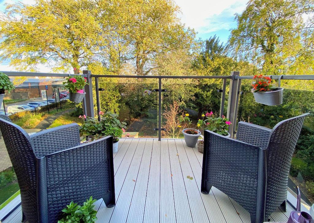 Balcony off Lounge