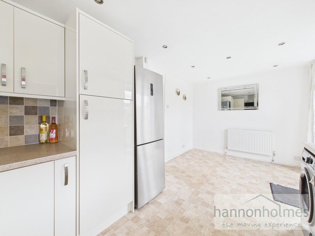 CAM05283G0-PR0017...