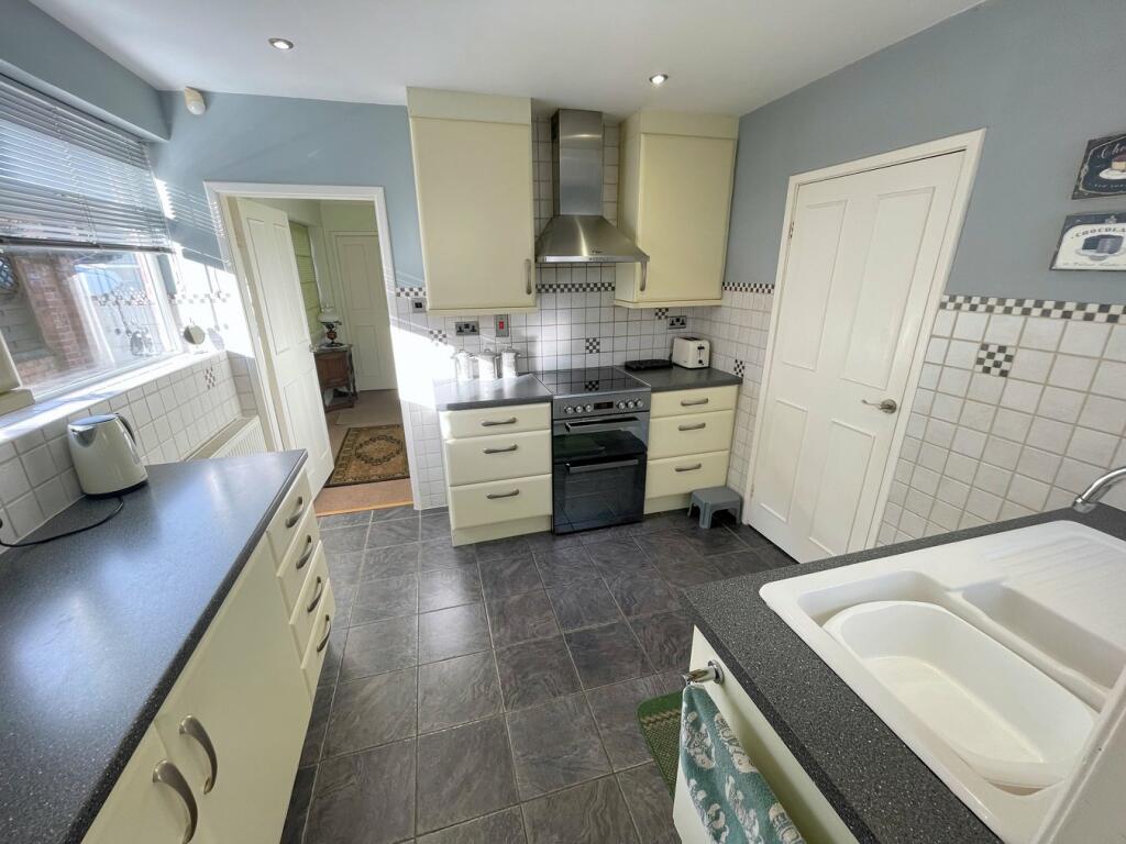 Fitted Kitchen