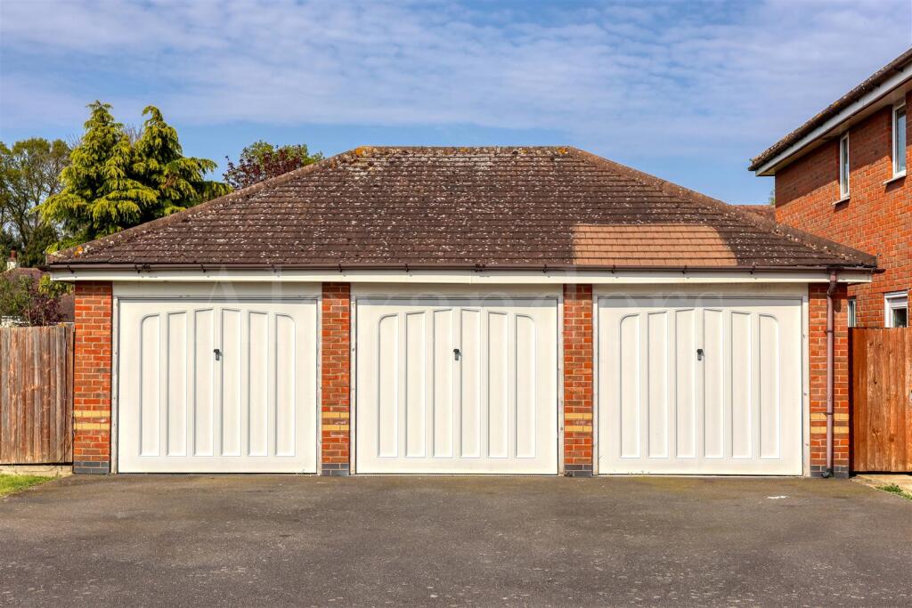 2 Dwyer Close-07.jpg