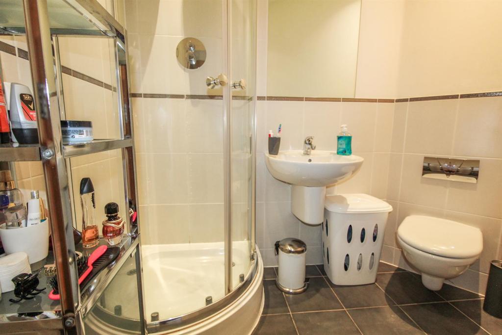 en suite_1.jpg