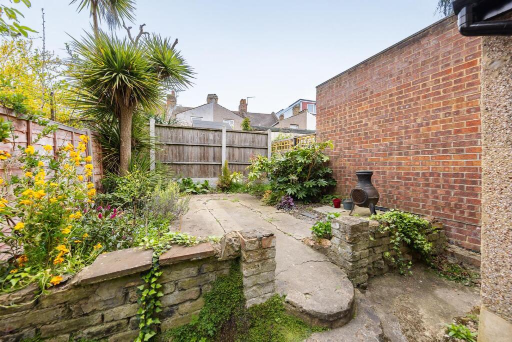 Borwick Avenue E17