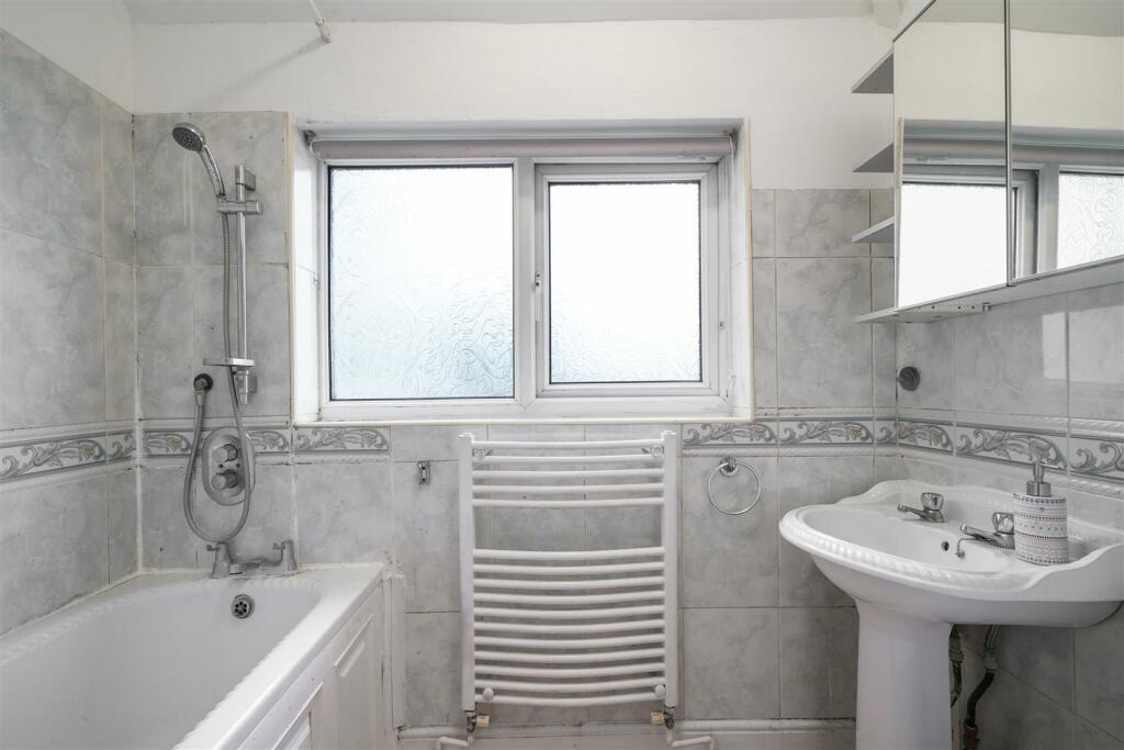 135 Watford Road - p0b4lFwjtyMWMUnPwdfT.jpg