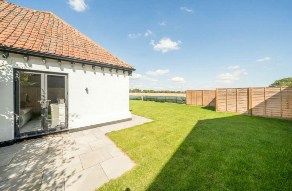 Master Bedroom Patio.jpg