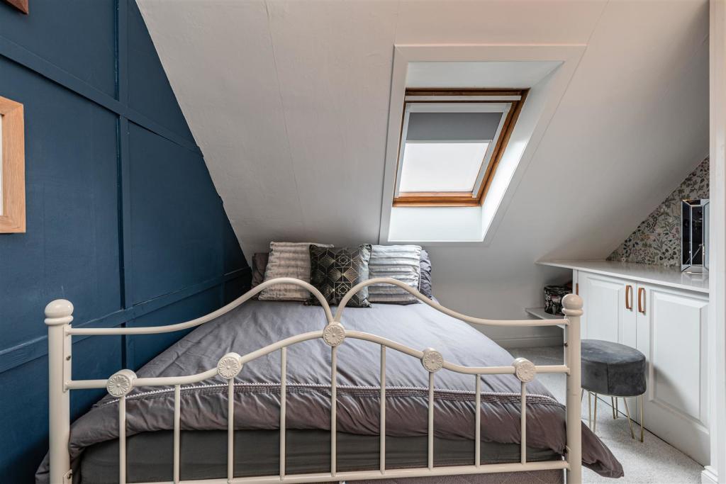 2 Smithy Row Clovenfords 22.JPG