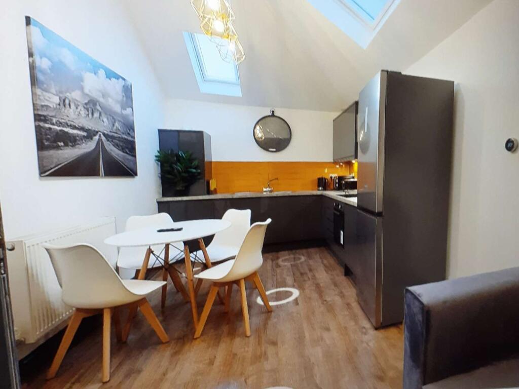 32a Annex Kitchen Area.jpg