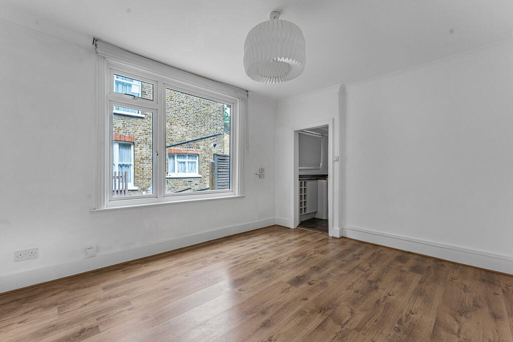 Ealing PK Gdns ex...