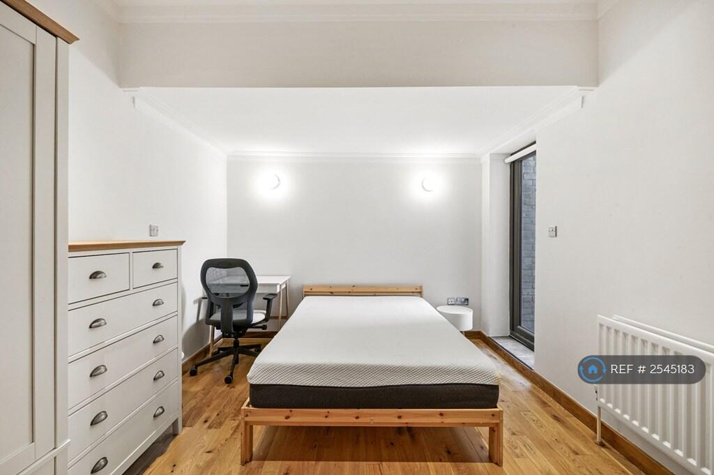 Main Bedroom