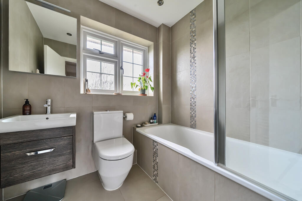 1294561-22-682b3b...