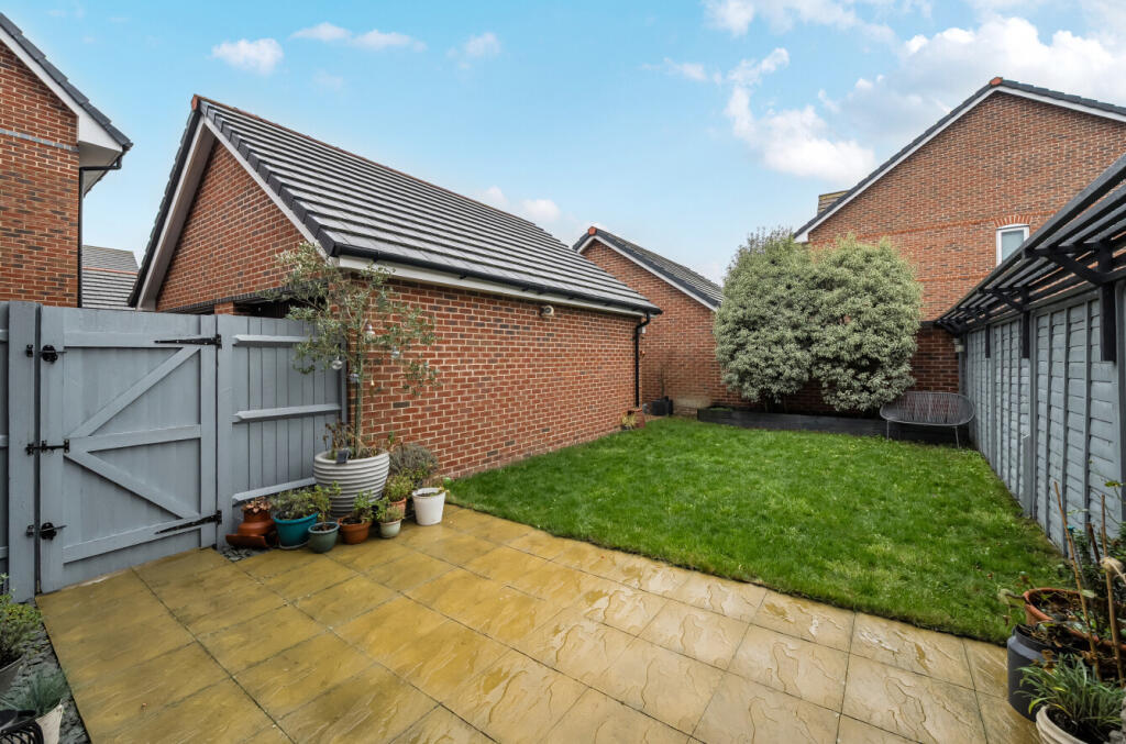 1376060-15-6911d1...