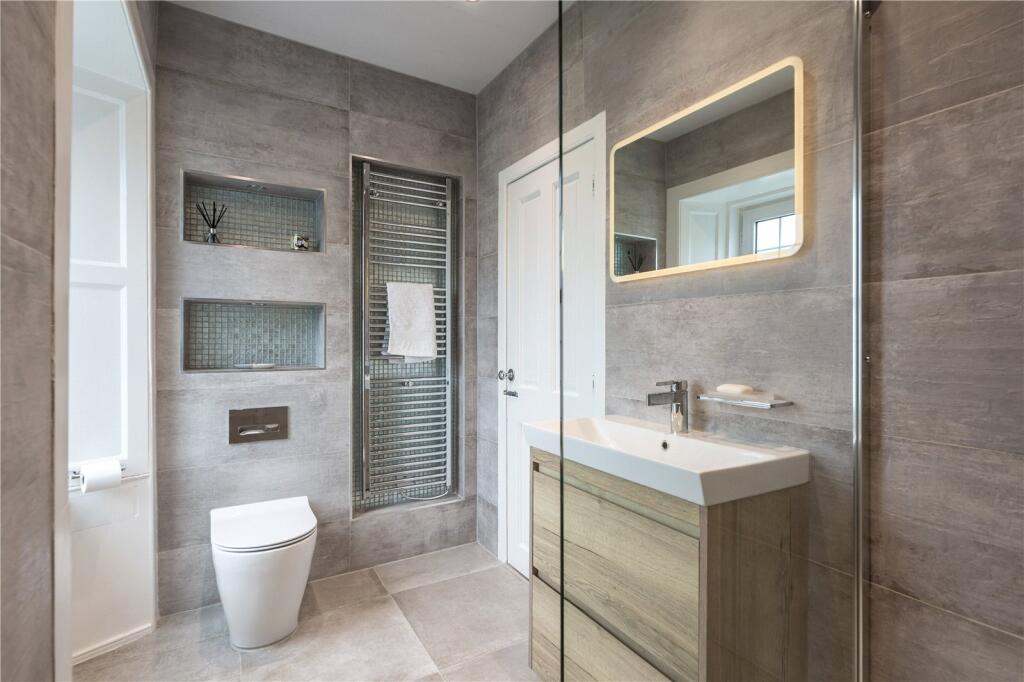 1st Floor Shower