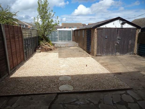 7EnnerdaleRoadGarden1