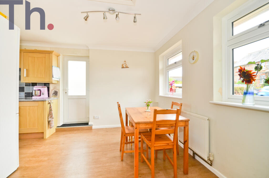 Family Dining Area.JPG