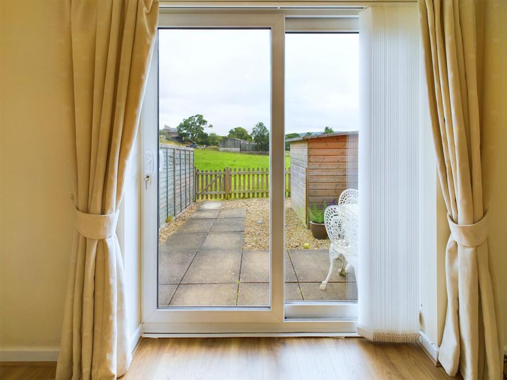 37, Fir Court Avenue, Churchstoke, Montgomery