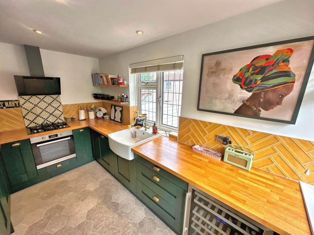 Kitchen 1 