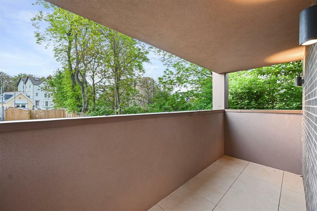 AR - The Sidings - Balcony3 (1).JPG