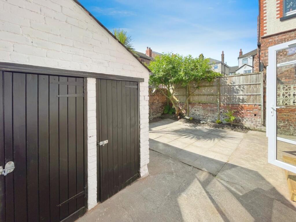 2b57f3ea--459B-93E8-B0AEF6E911F2-28278-0000041850A