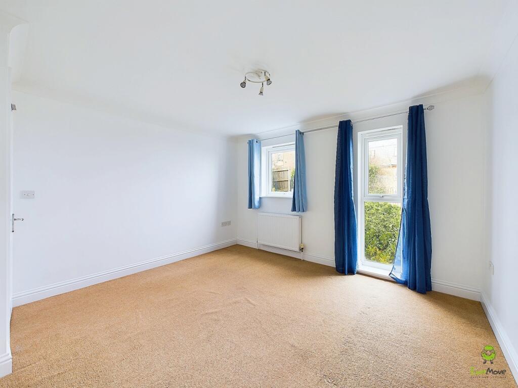 CAM04399G0-PR0030-STILL001