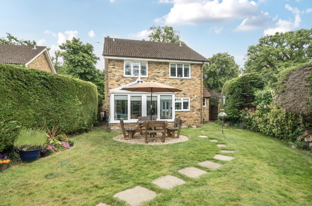 1301832-21-684049...