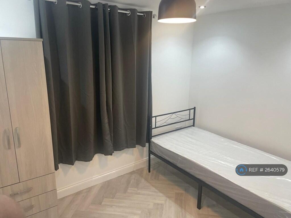 Room 4 - Small Double