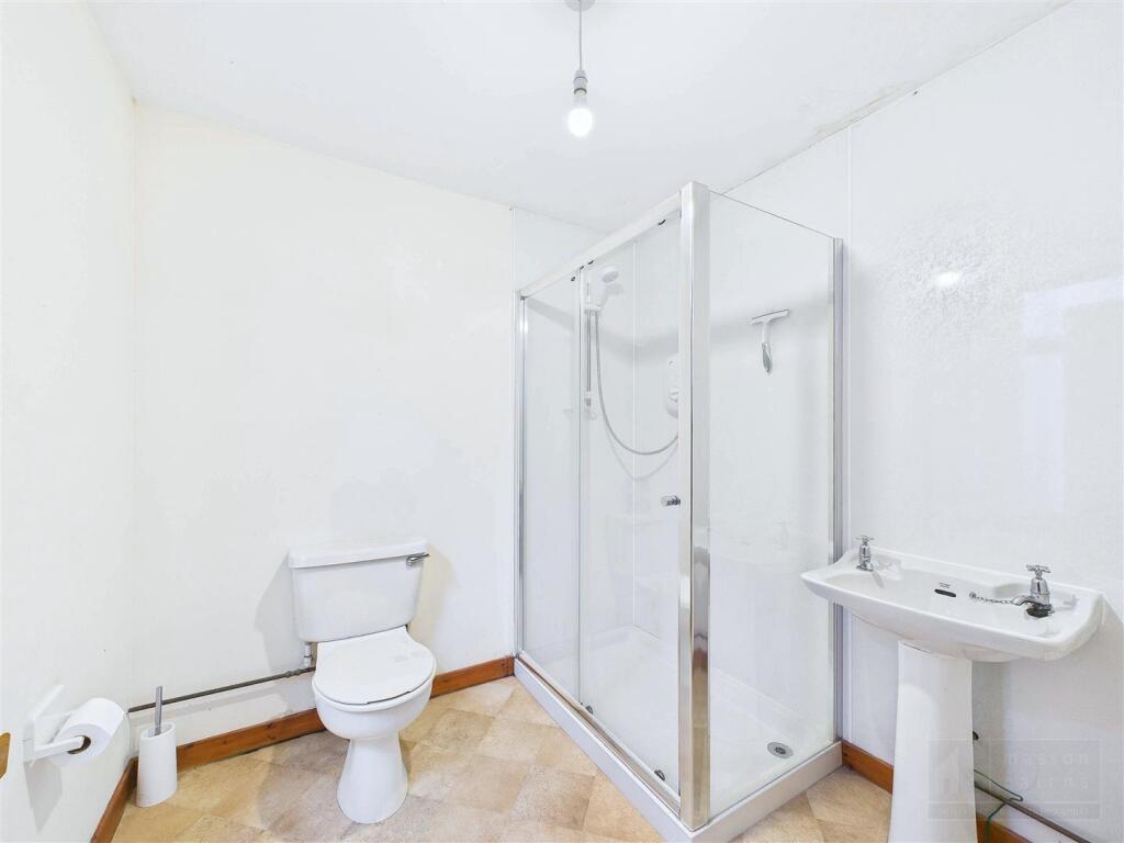 Annex Shower Room