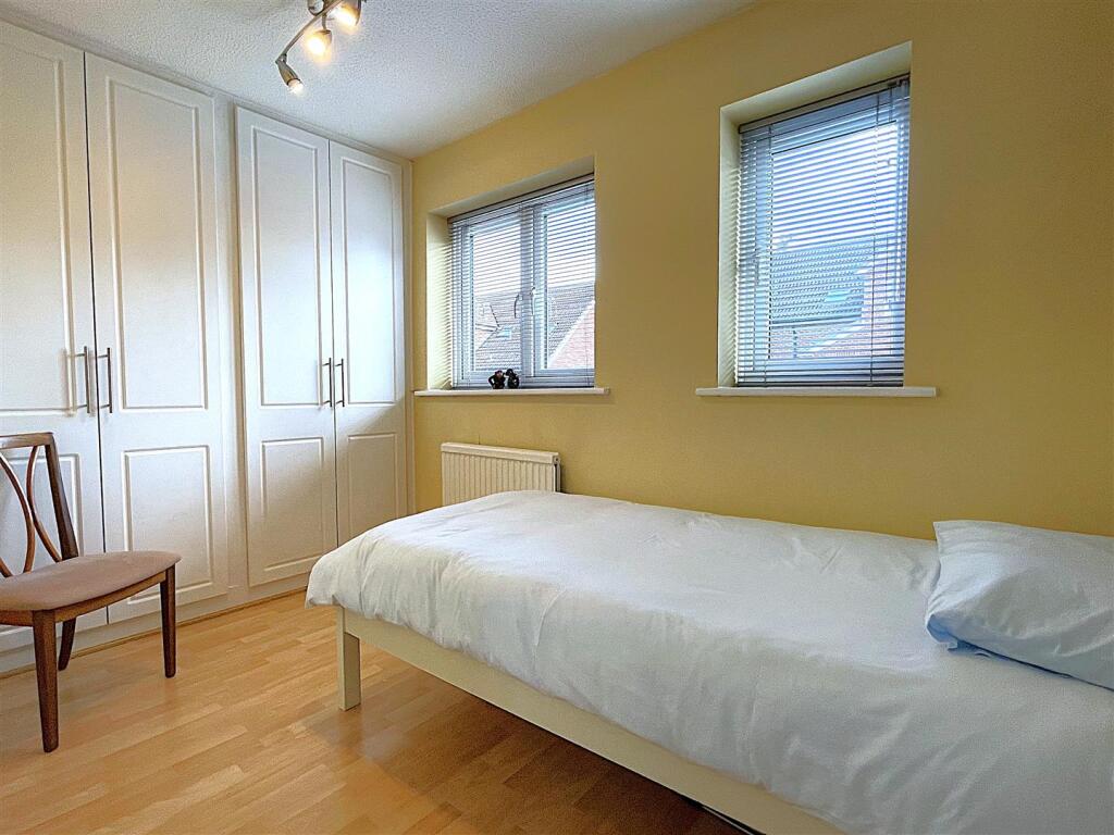 Bedroom2.jpg