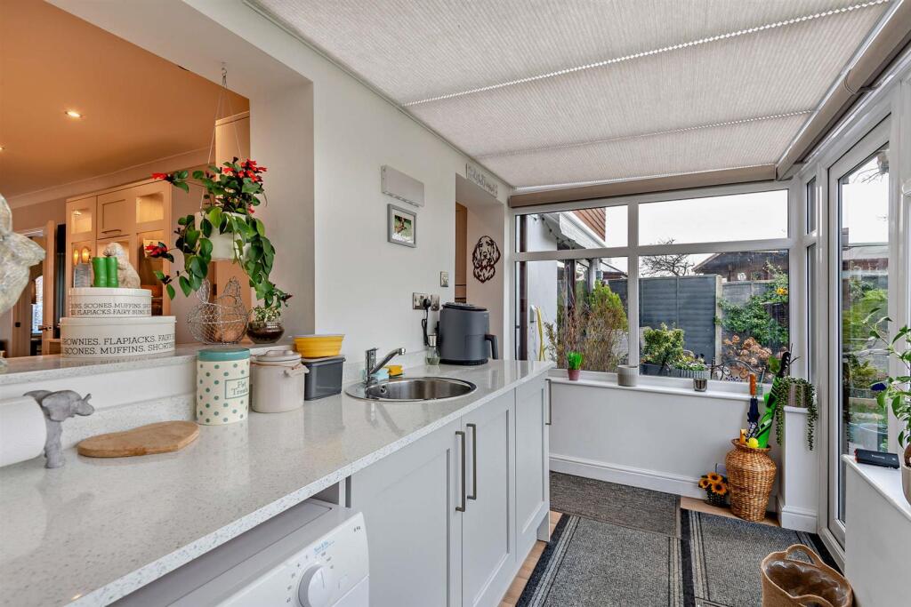8635614-interior11-800.jpg