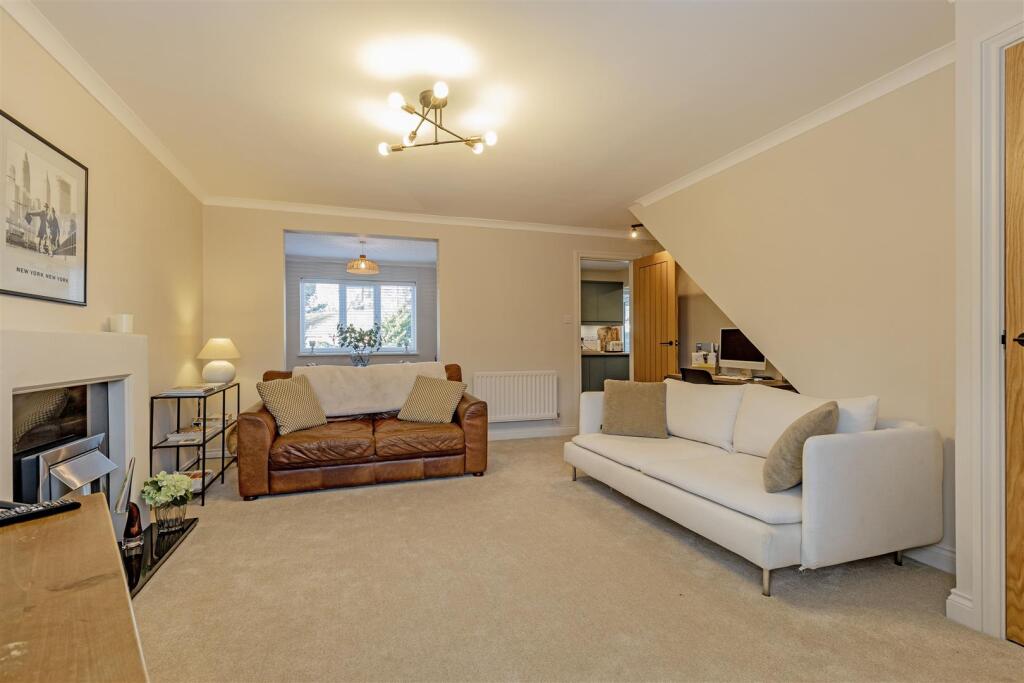 Reception Room-3.jpg