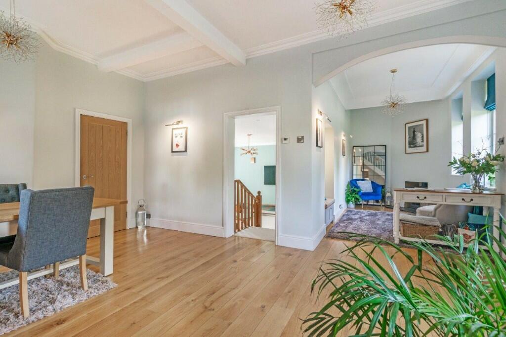 Reception/dining rm