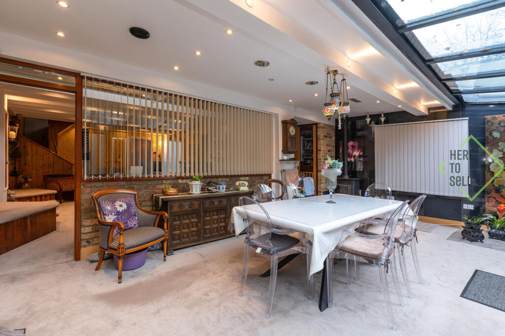 29 Oak Hill, Woodford Green, IG8 9NX-6