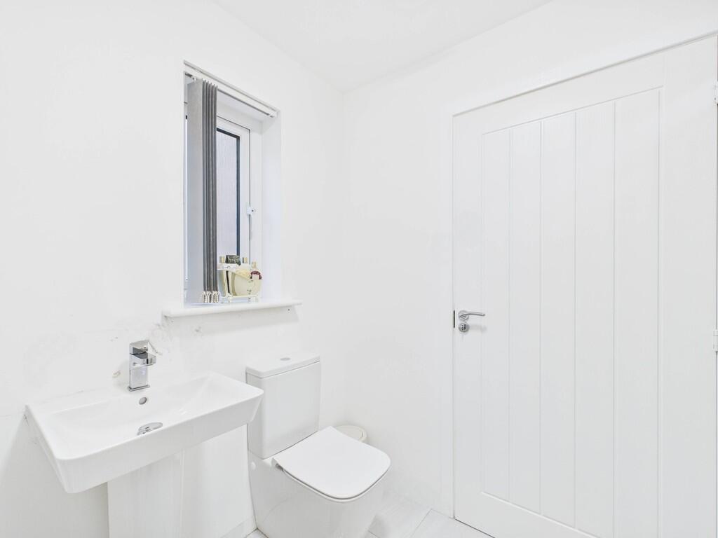 CAM05526G0-PR0066...