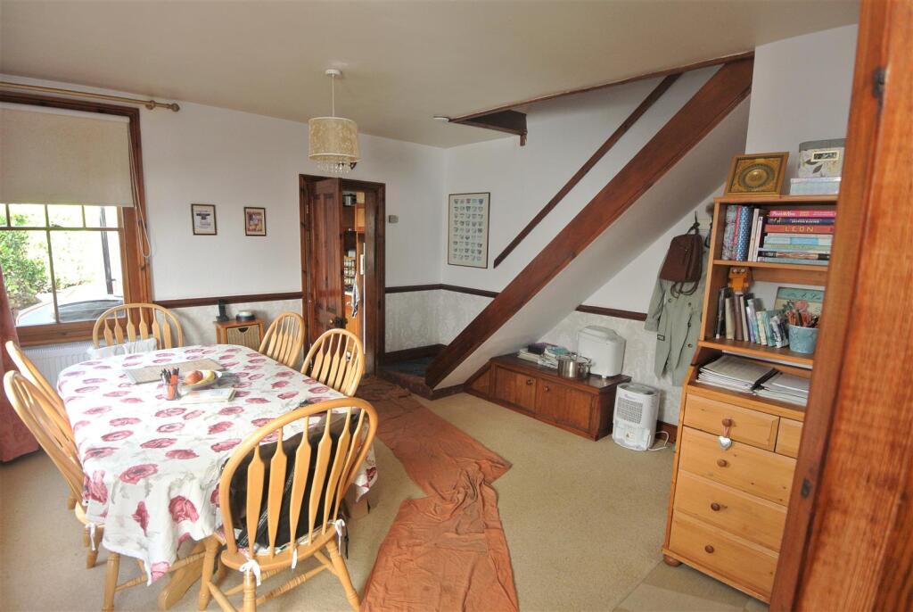 Dining room.JPG
