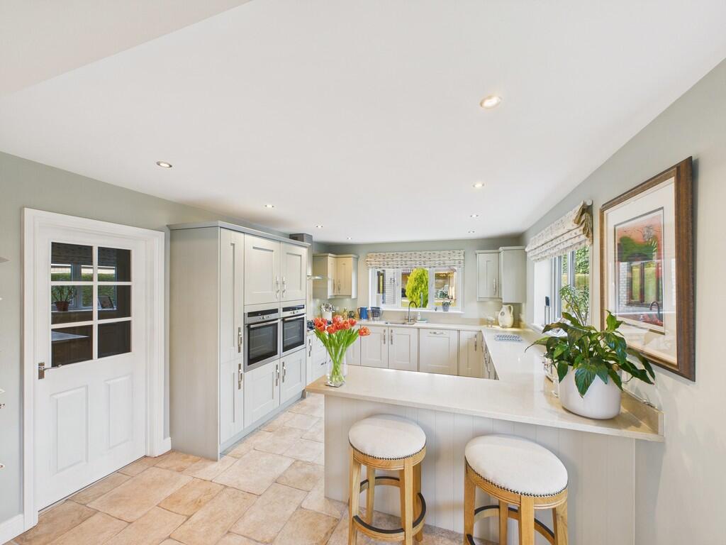 CAM04092G0-PR0048...